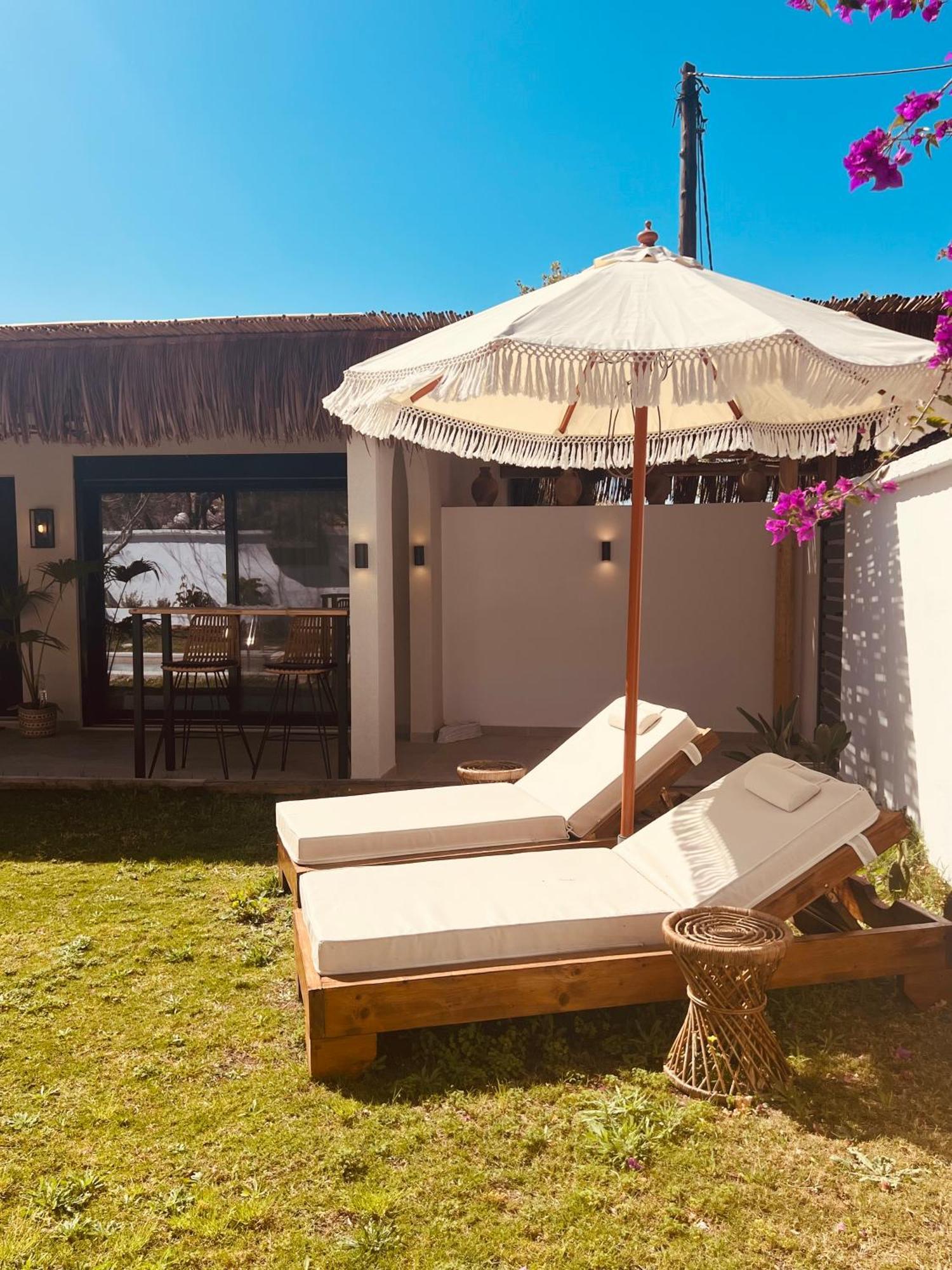 Naya Pool & Garden View Bungalow Koszkinú Kültér fotó